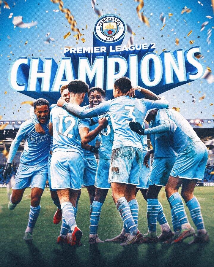 梅西赛前将球衣赠予安哥拉总统，总统回赠他一座纪念奖杯