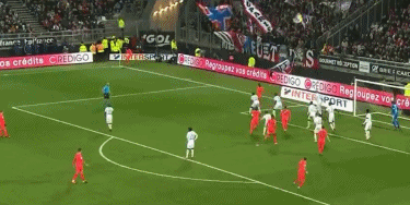 亨里希斯：基米希常会来问候受伤的我；想以主力身份踢世界杯