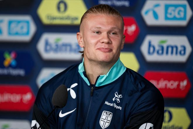 阿莫林：在曼联的一年多时间里真的很难，我在许多方面有改变