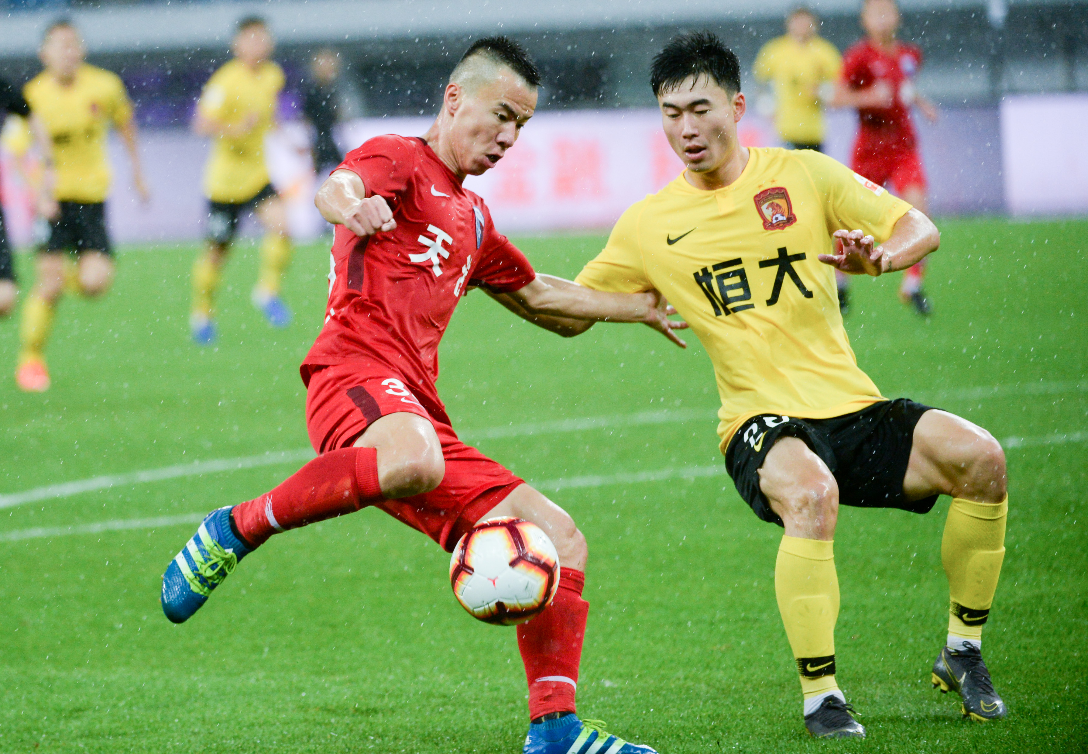 于帕：尤其感谢孔帕尼对我的指导；已经克服注意力不集中问题