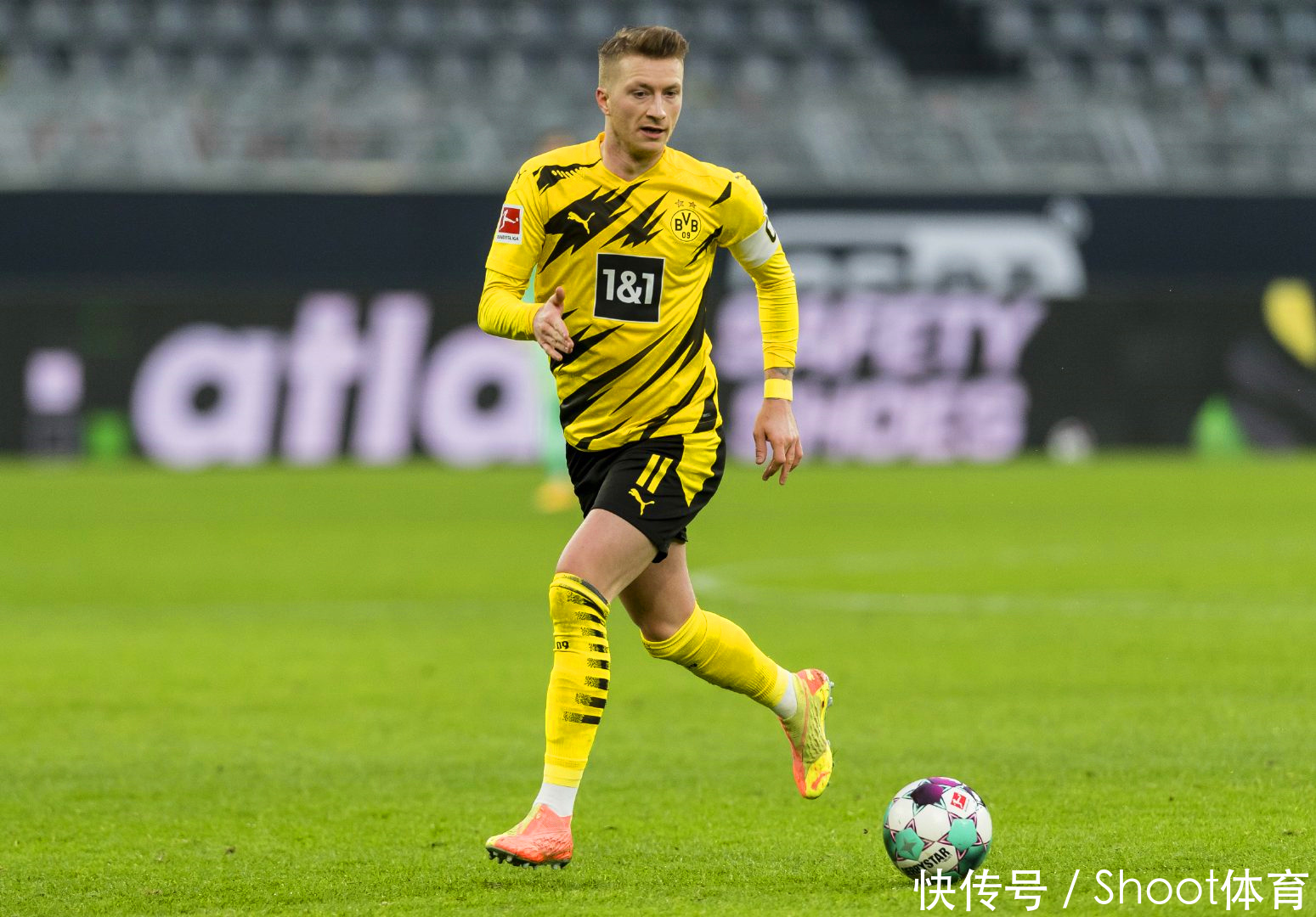 杰伦·约翰逊成为08年詹姆斯以来连续两场砍三双最年轻的前锋