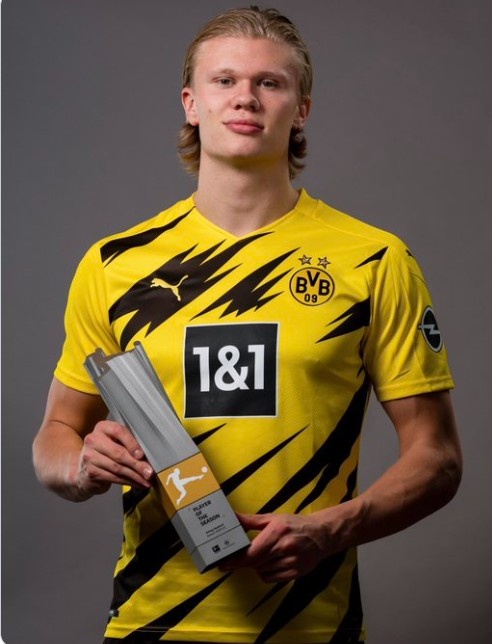 阿斯：皇马内部认为，青年A队门将哈维-纳瓦罗已达一线队水平（阿斯：皇马高层认为青年A队门将哈维-纳瓦罗已具备一线队水准）