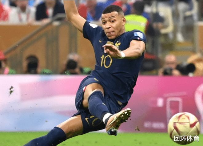 博主：卢永涛与泰山队合同到期，大概率以自由身加盟上海海港（博主称卢永涛与泰山队合同期满，极有可能以自由身加盟上海海港）