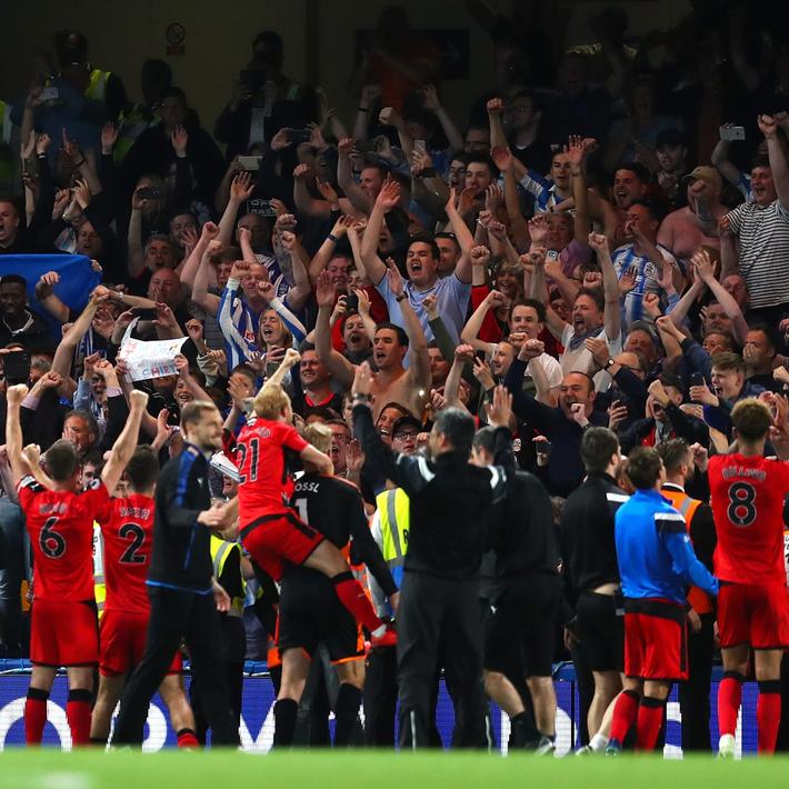 维拉客场4-3逆转布莱顿，终结其英超主场不败纪录，升至第三名。