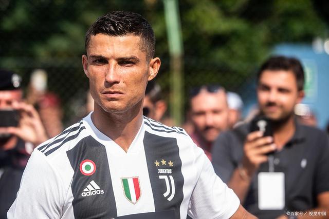 越南女足遭遇离谱误判，东南运决赛点球不敌菲律宾遗憾丢冠（争议判罚成转折，越南女足东南运决赛点球负菲律宾痛失桂冠）